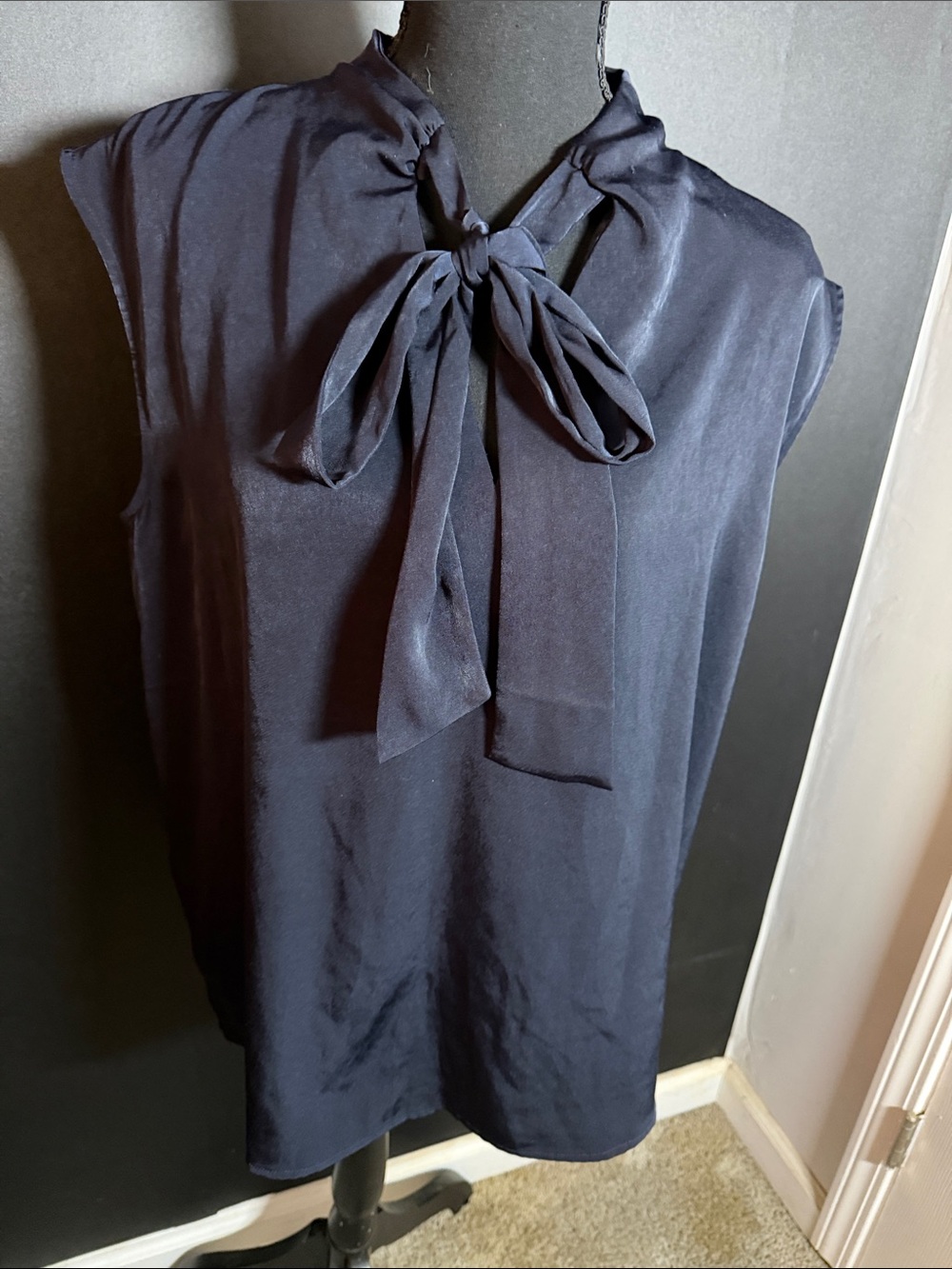 Express Sleeveless Tie-Neck Blouse - Navy Black Size L